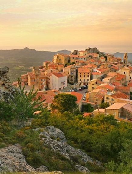 Connaissance du Monde : Corse, grandeur Nature